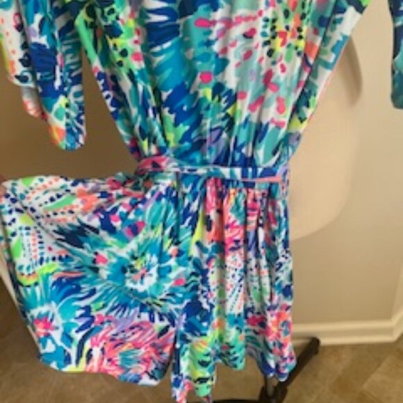 NWT Lilly Pulitzer Madilyn Romp V-neck, tie with elastic waist, flutter sleeves - Picture 5 of 9